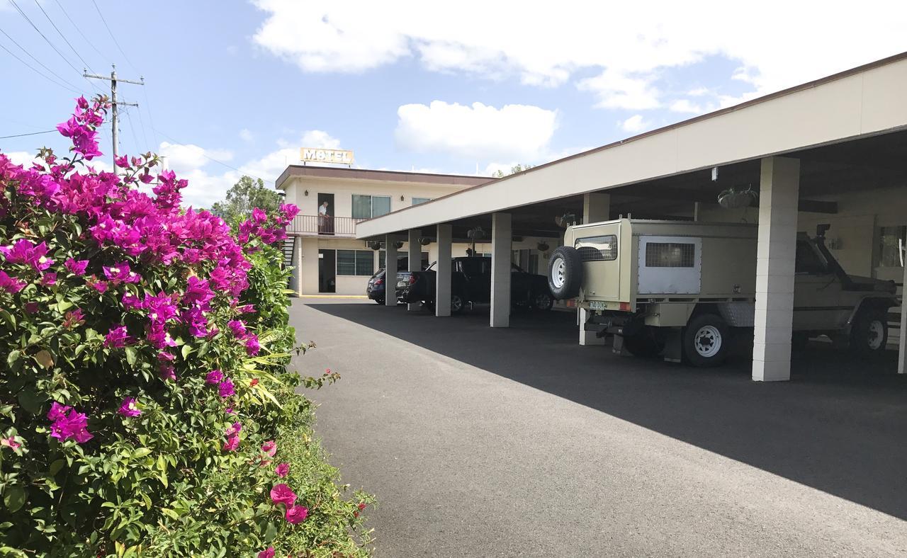 Cairns Motor Inn Exterior photo